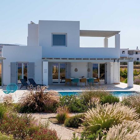 Villa Aura - Beachfront Villa With Private Pool Kastrákion 外观 照片