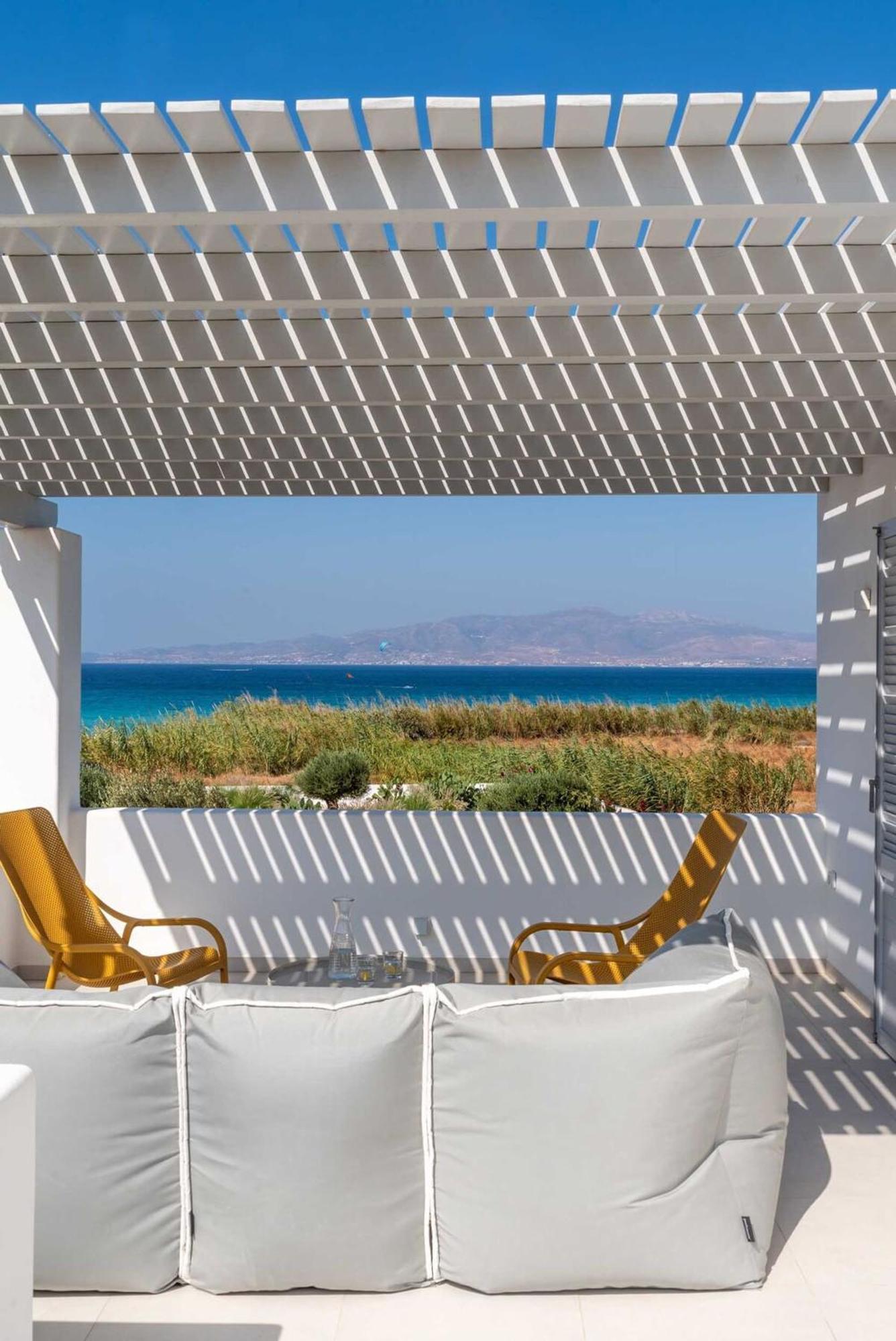 Villa Aura - Beachfront Villa With Private Pool Kastrákion 外观 照片